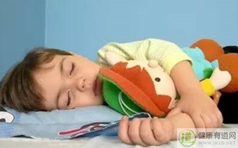 打鼾的原因 打鼾的原因