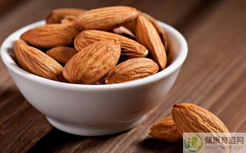 杏仁不能和什麼一起吃_杏仁和什麼相克 杏仁不能和什麼一起吃_杏仁和什麼相克