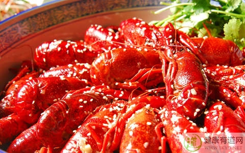 龍蝦哪些部位不能吃 龍蝦哪些部位不能吃