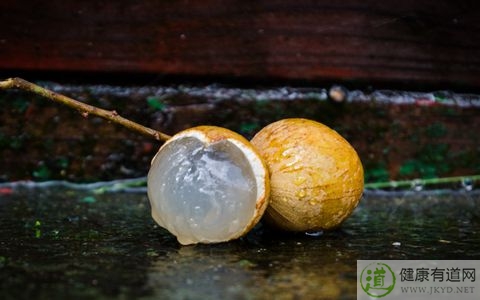 龍眼不能和什麼一起吃_龍眼和什麼相克 龍眼不能和什麼一起吃_龍眼和什麼相克