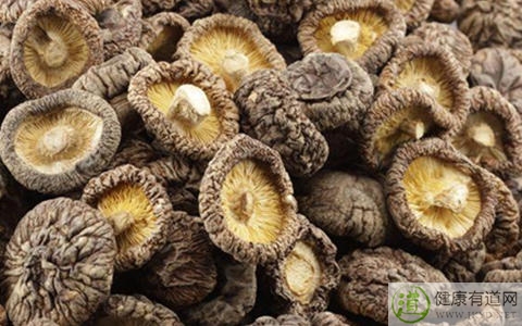 香菇不能和什麼一起吃_香菇和什麼相克 香菇不能和什麼一起吃_香菇和什麼相克