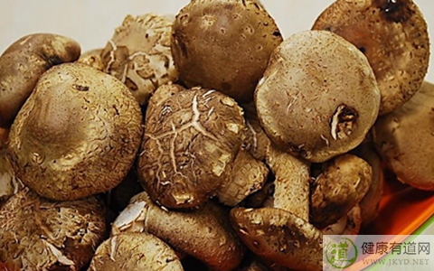 香菇不能和什麼一起吃_香菇和什麼相克 香菇不能和什麼一起吃_香菇和什麼相克