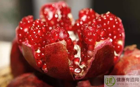 石榴不能和什麼一起吃_石榴和什麼相克 石榴不能和什麼一起吃_石榴和什麼相克
