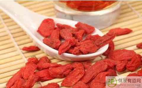 枸杞吃多了會上火嗎 枸杞吃多了會上火嗎